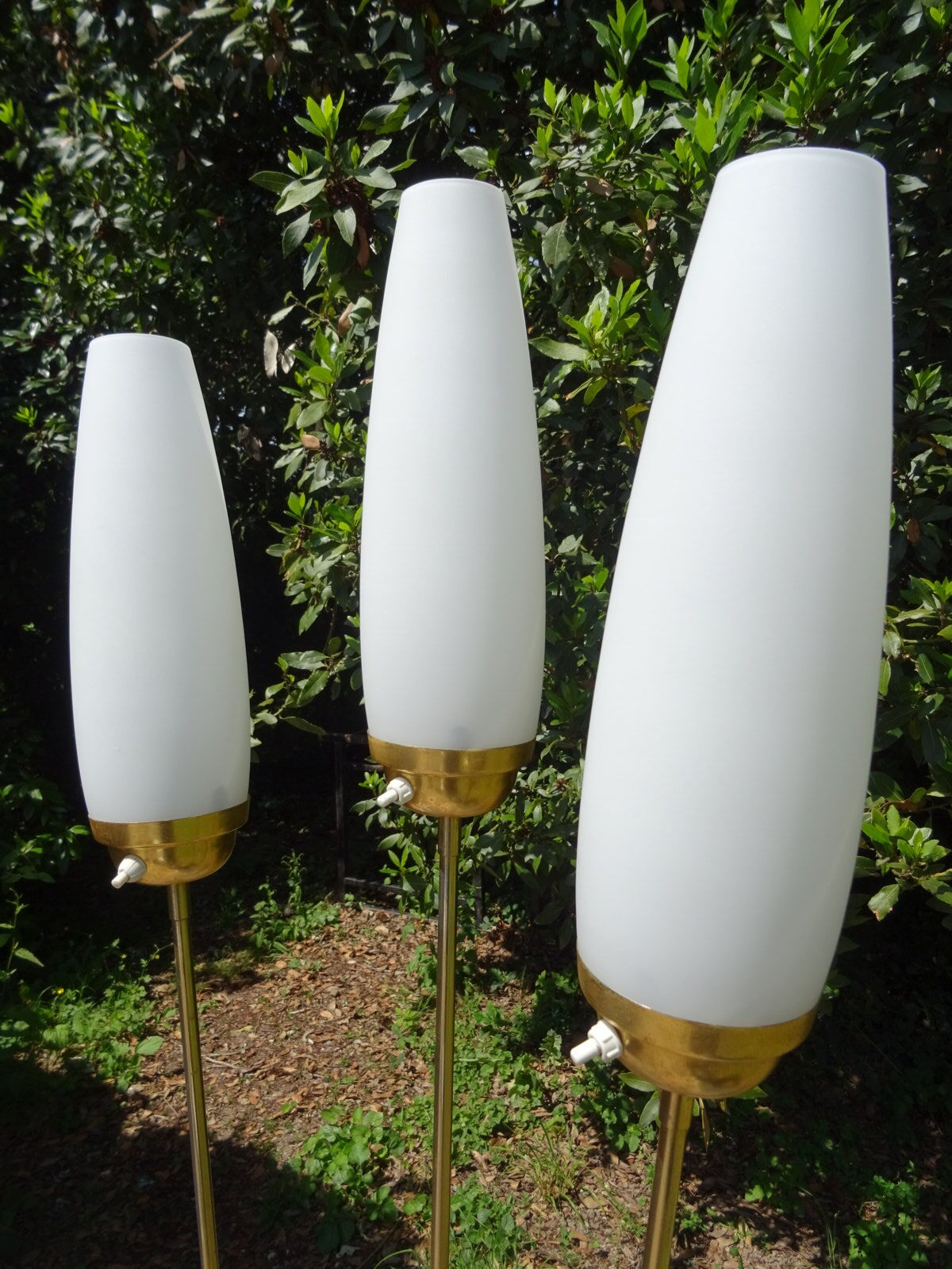 Opalines design lamppost