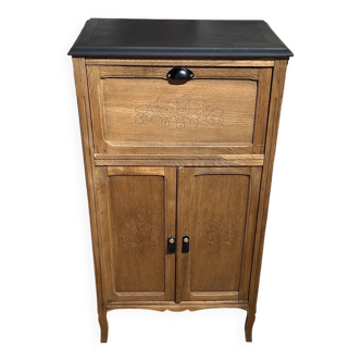 Shoe cabinet