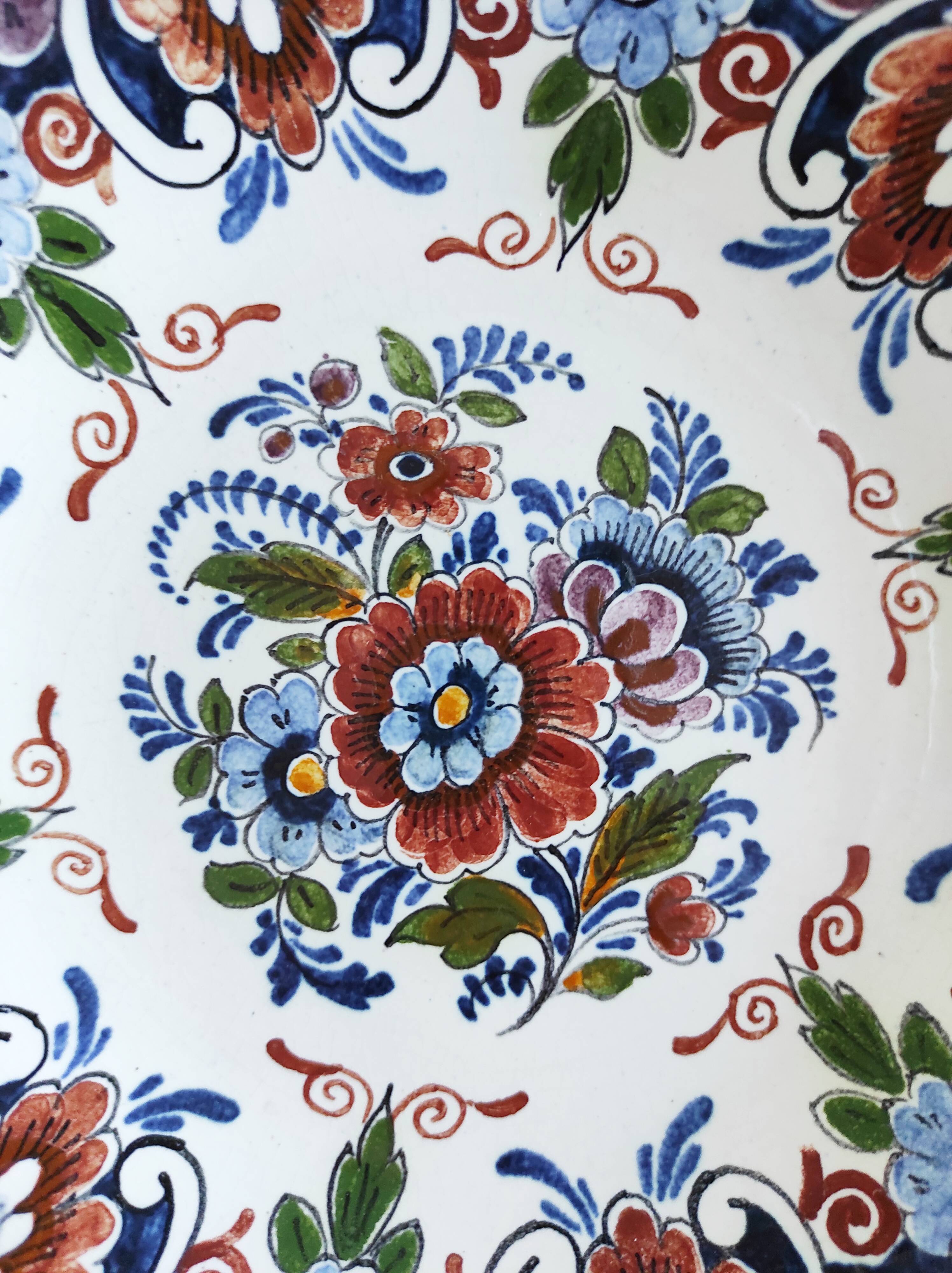 Pair of Oud Delft plates