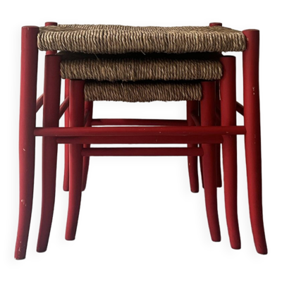 3 tabourets gigognes en bois rouge e taille, italie 1970