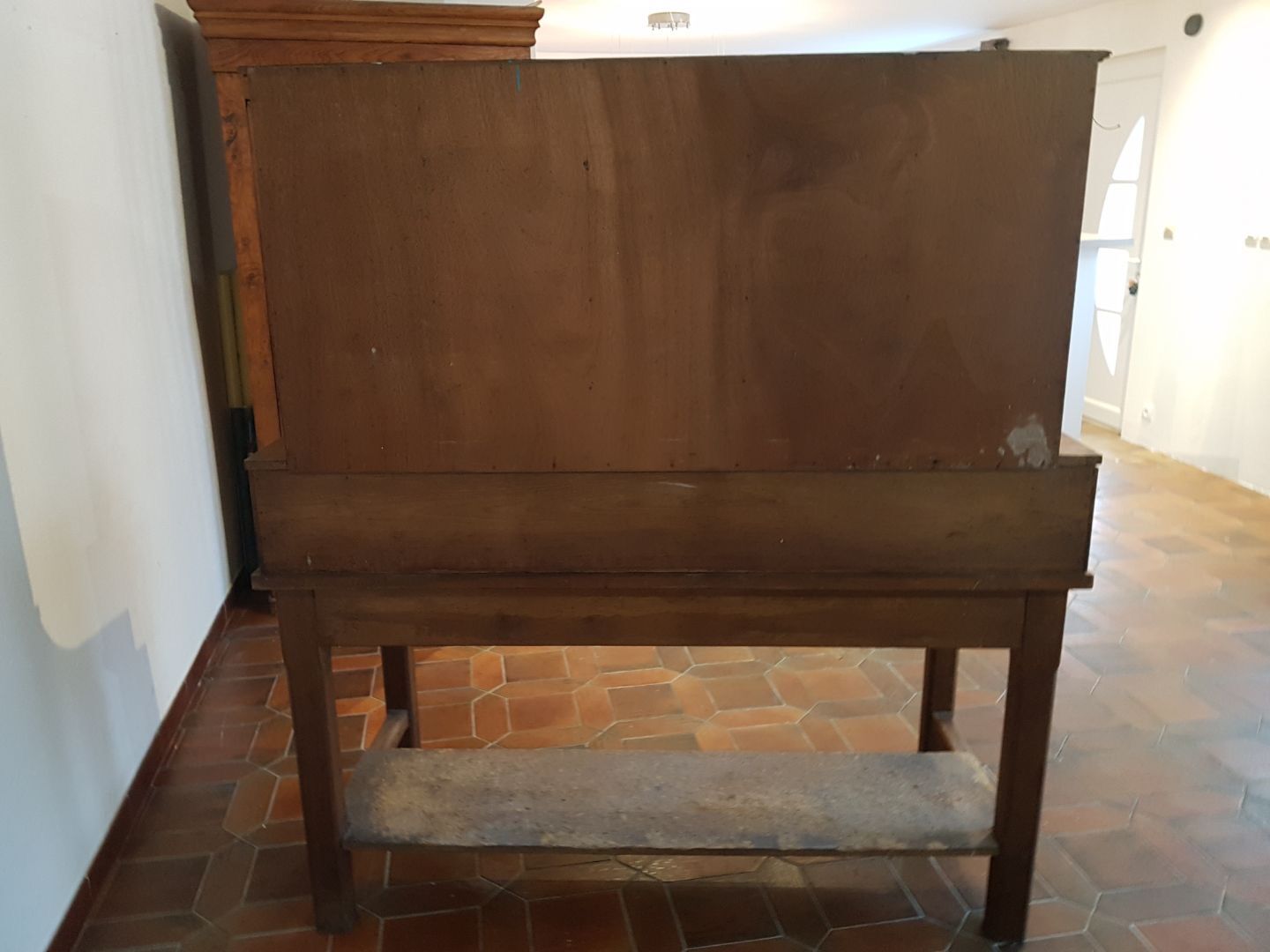 Postal sorting office