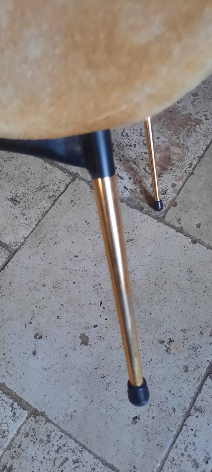 Pelfran Kiss model armchair