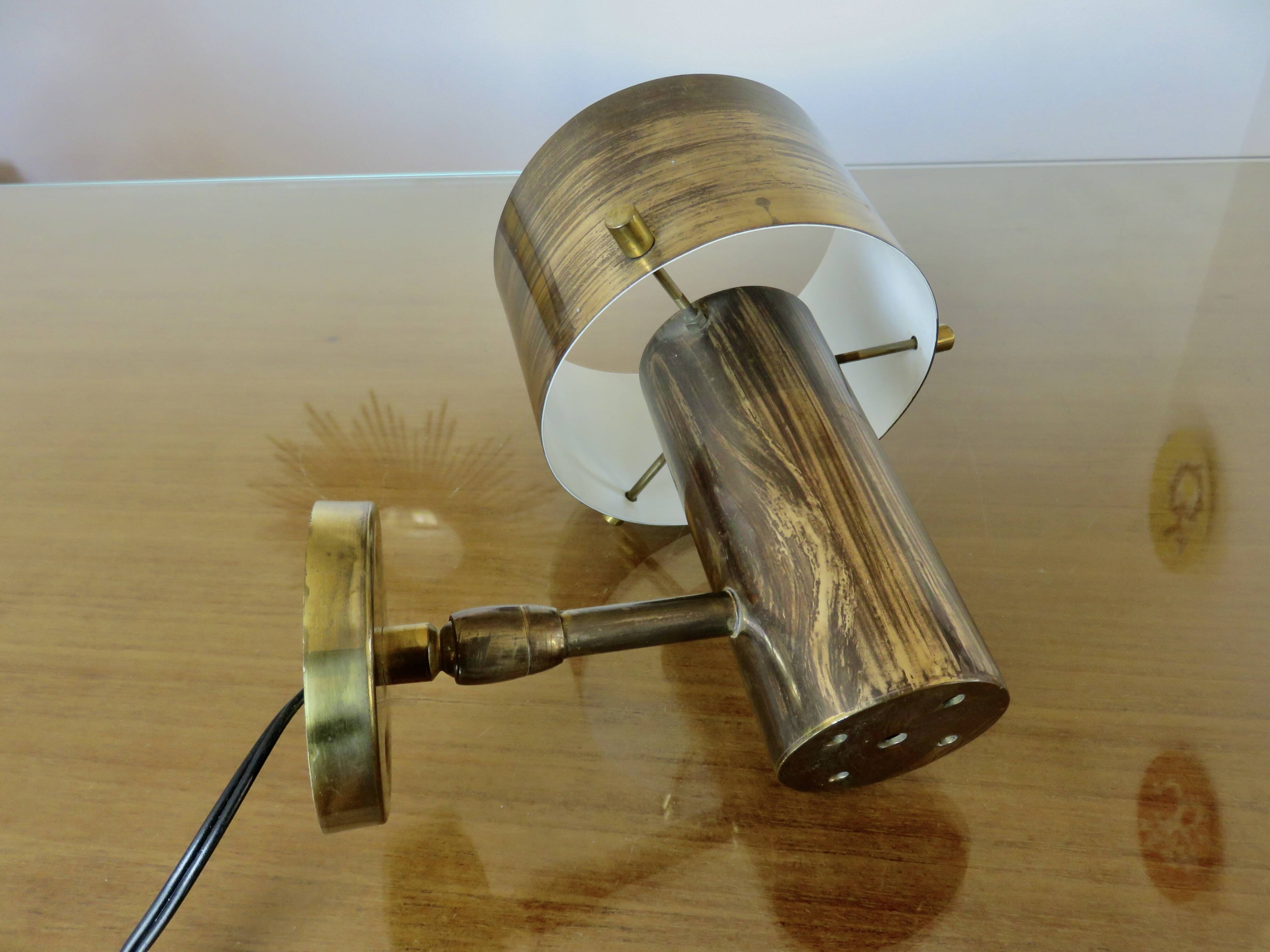 Wall light Jo Hammerborg in patinated brass, gun barrel finish, Denmark, 1970s.