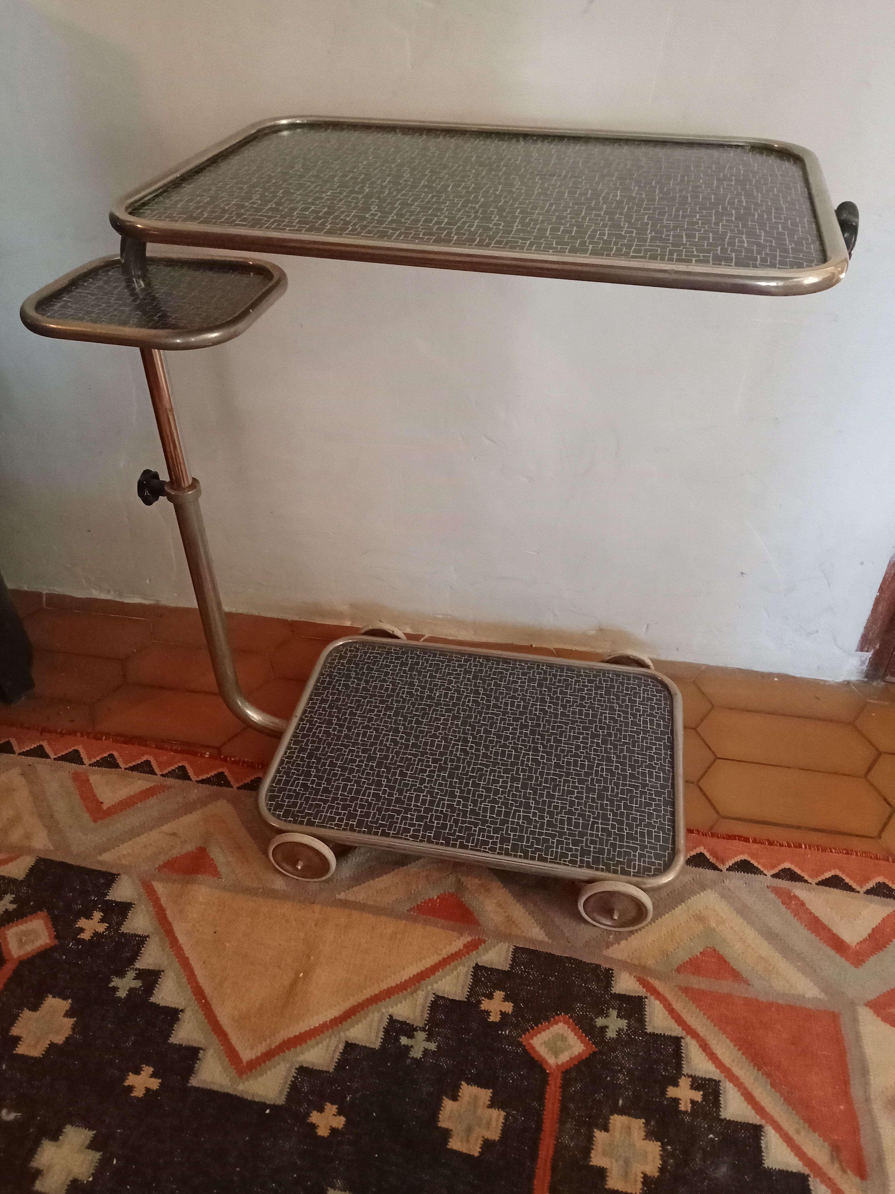 Vintage chrome service