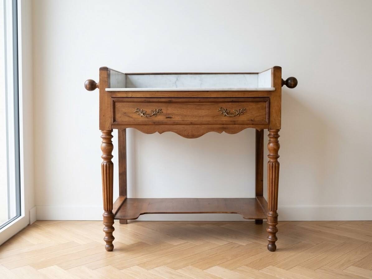 Antique dressing table in solid walnut and white marble.