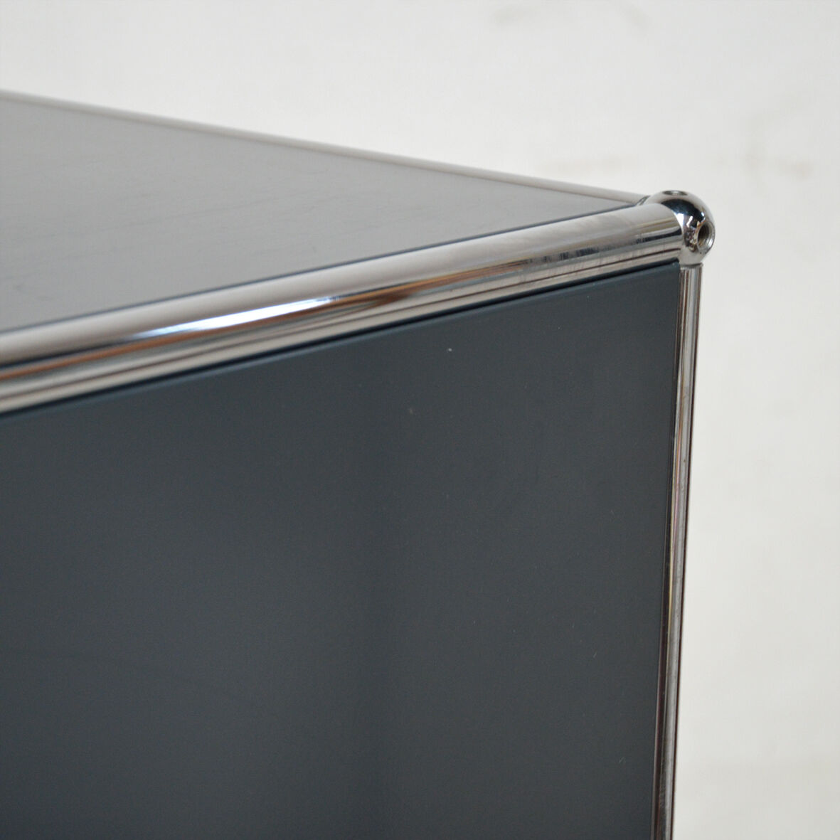 USM Haller storage unit grey