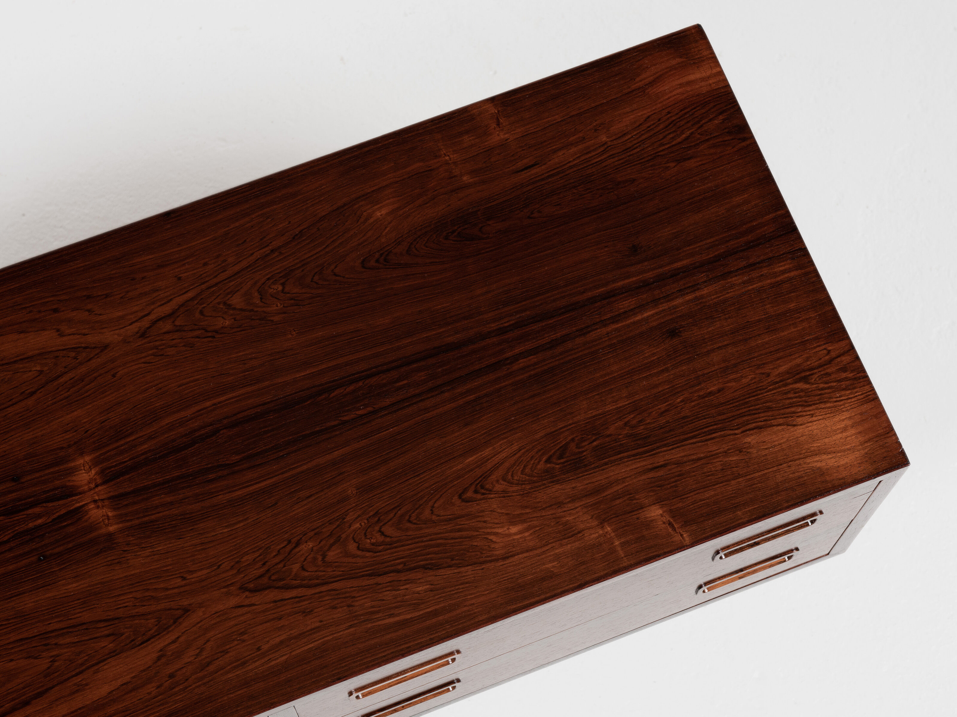 Midcentury Danish low chest of 2x2 drawers in rosewood by Hundevad 1960s