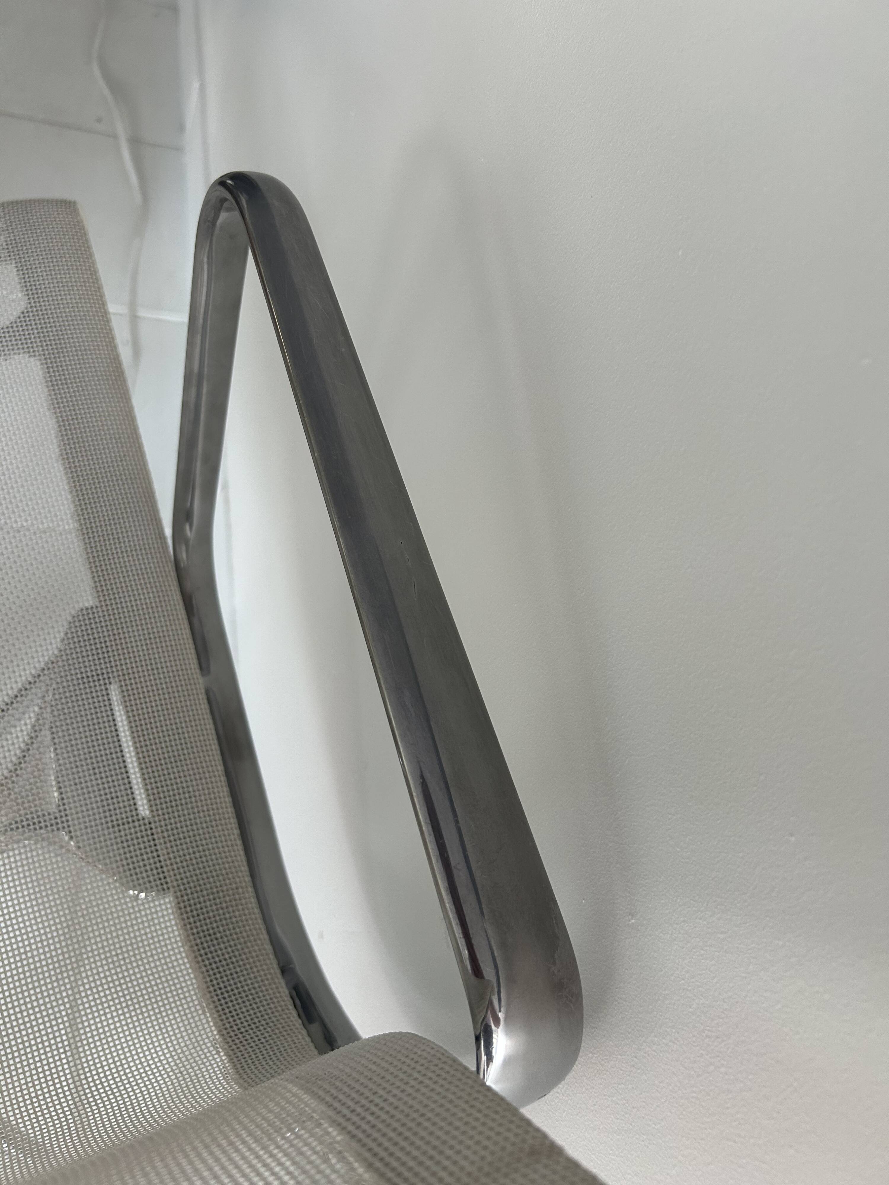 Eames EA108 swivel chair Vitra