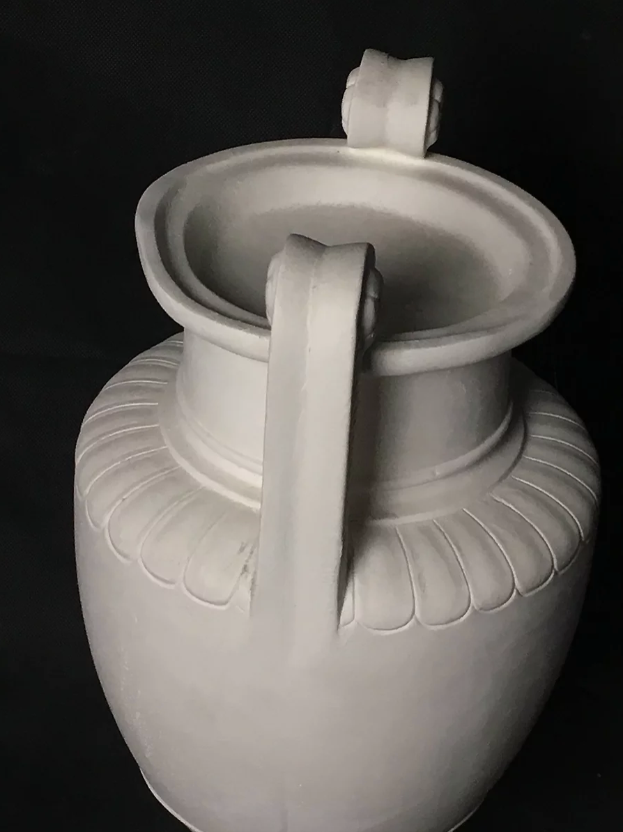 Greek vase without frieze