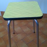 Tabouret formica jaune à fines zébrures