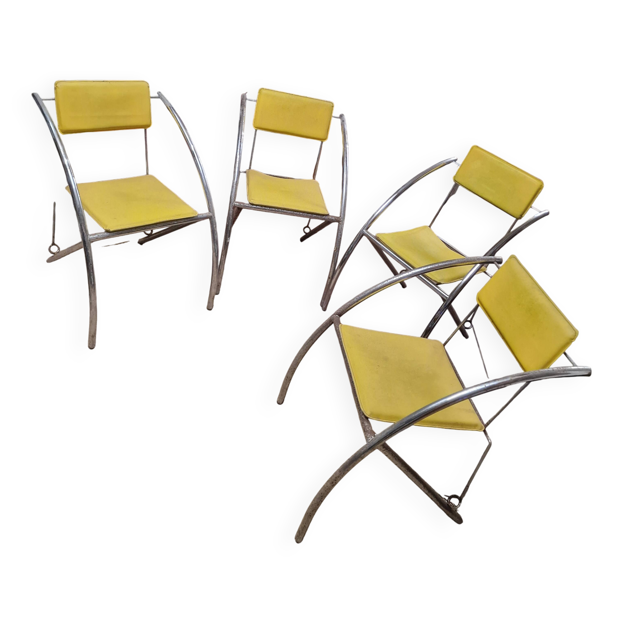 Set of 4 vintage tubular armchairs – modernist design from the 60s and 70s