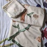 Tablecloth and napkins with a spring theme, vintage tulips, new polyester.