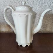 Limoges porcelain coffee maker in Haviland, white milk pot and sugar bowl decorated with leaves