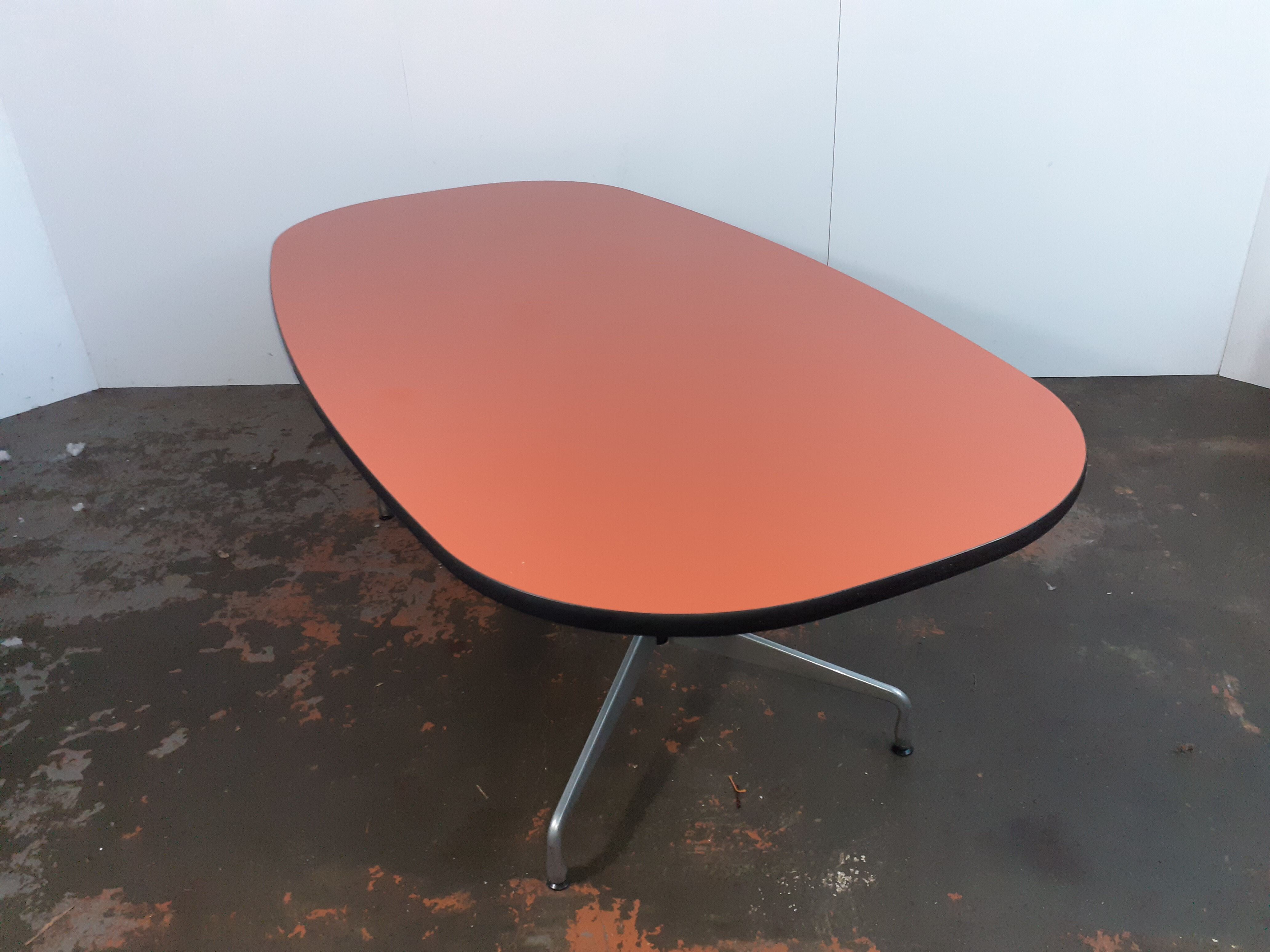 Segmeted Table by Charles & Ray Eames