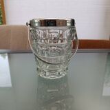 Ice bucket