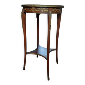 Guéridon style louis