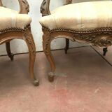 Paire de fauteuils rocaille en noyer XXe siècle