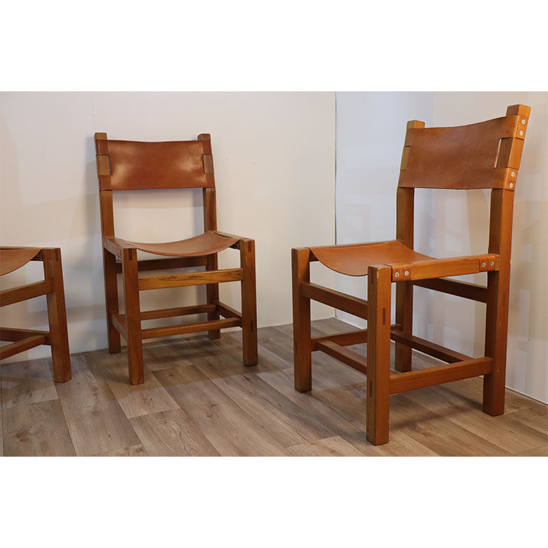 Série de 4 chaises vintage maison regain en orme et cuir 1970