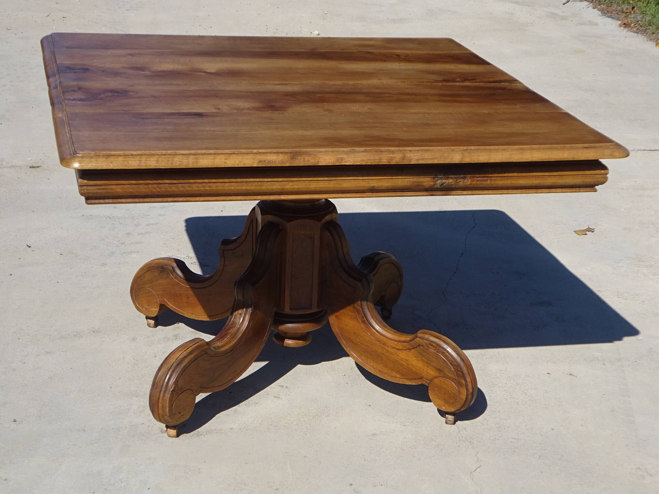 Square dining table, central leg, seats 8
