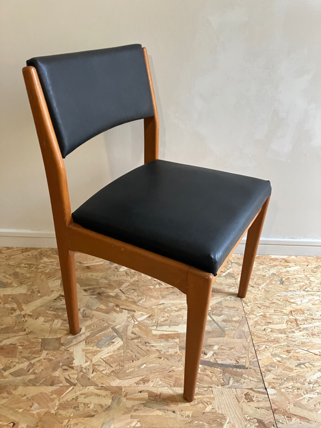 Set of 4 chairs