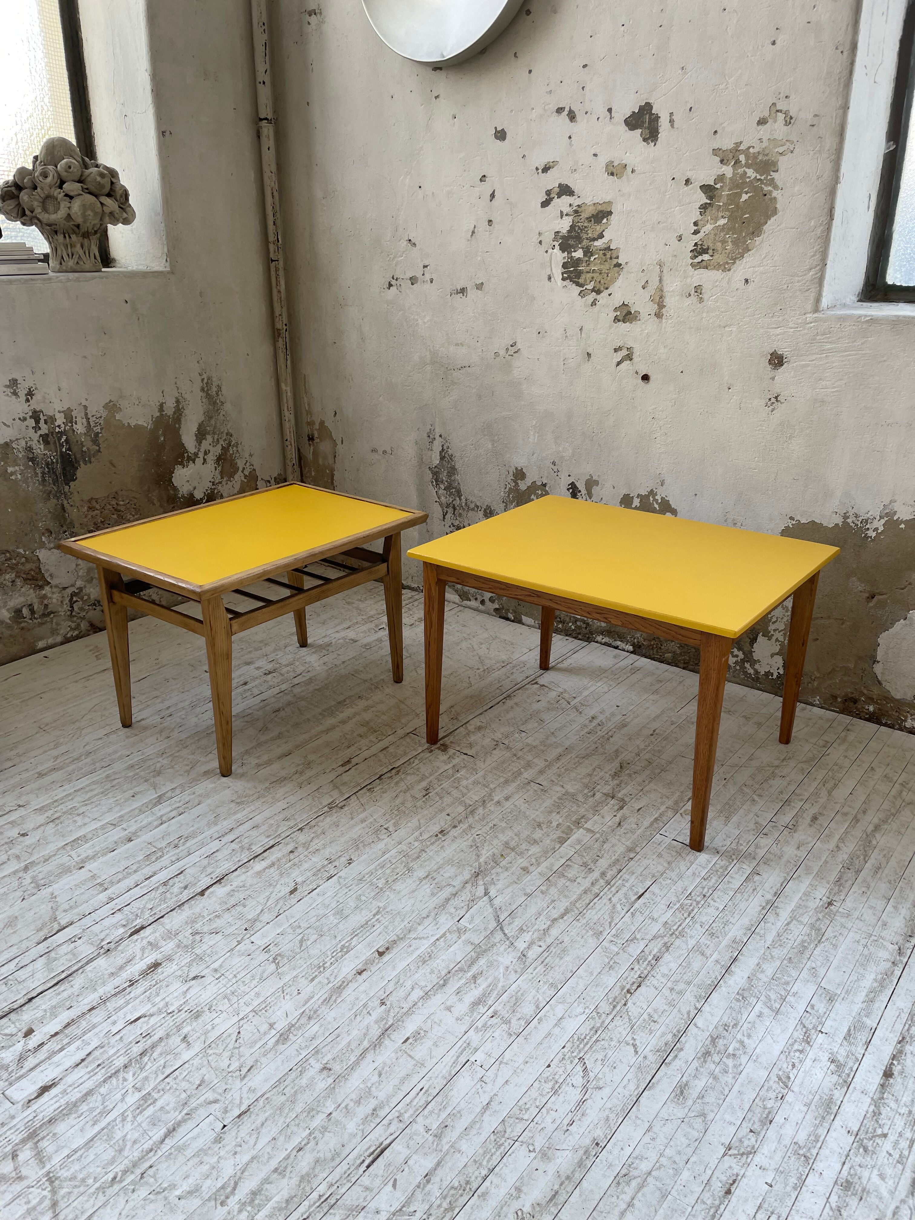 Duo de tables basses bois jaune