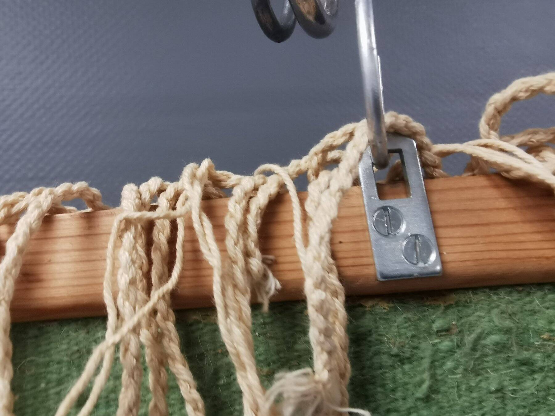 Wall hung wool rug in many colors (Can easily be made into a floor rug)