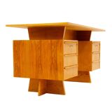 Immense bureau tchécoslovaque entièrement rénové, années 1970, Europe centrale