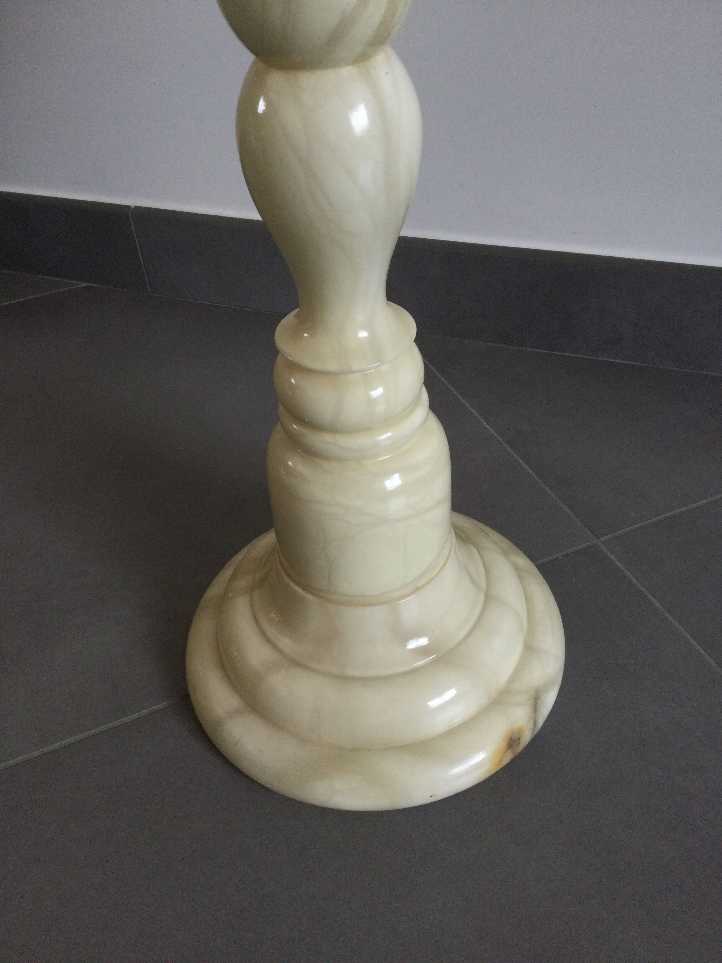 Alabaster pedestal table