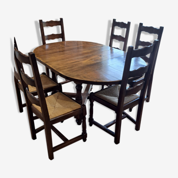 Table and 6 chairs in solid oak