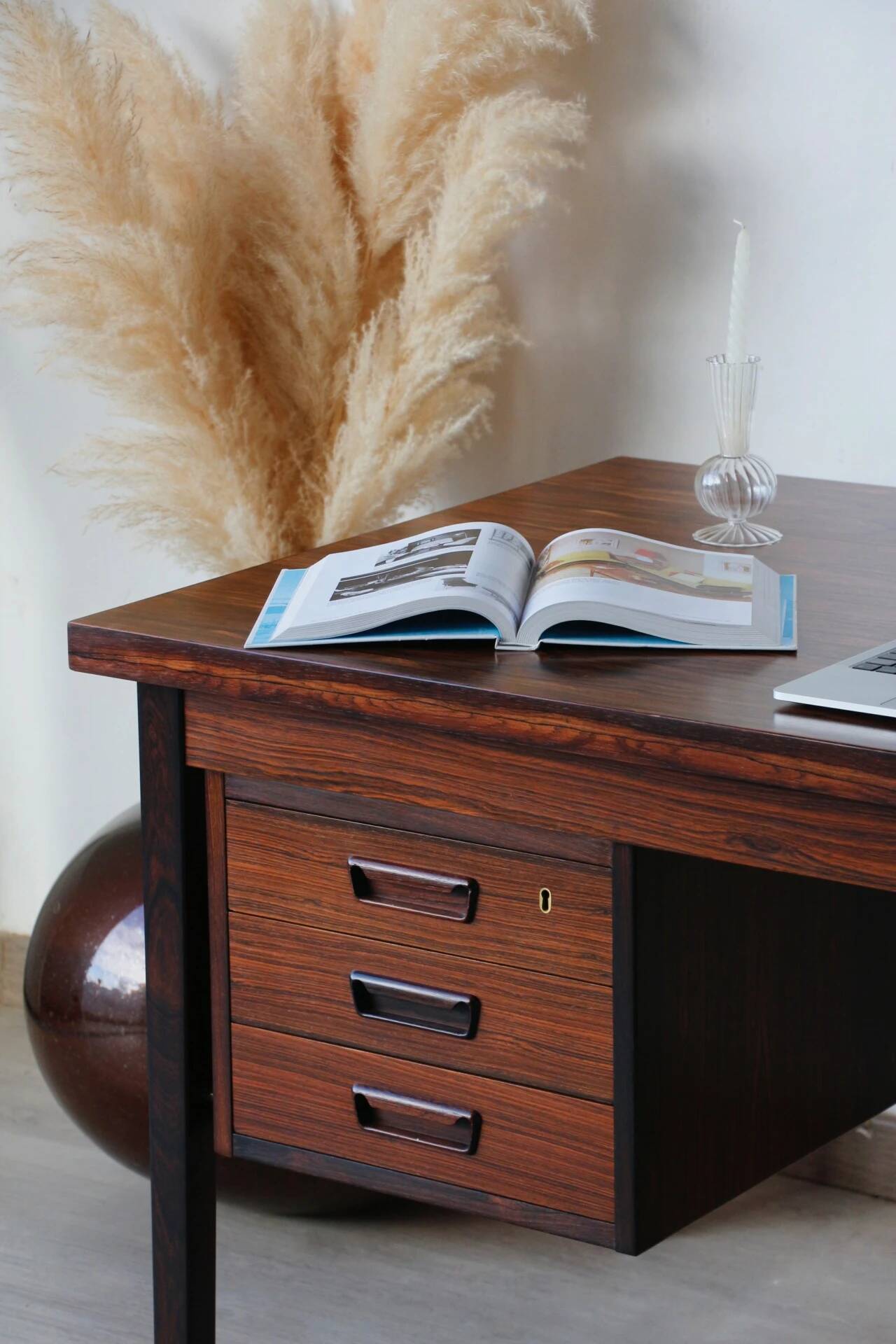 Arne Vodder rosewood desk | Scandinavian executive desk