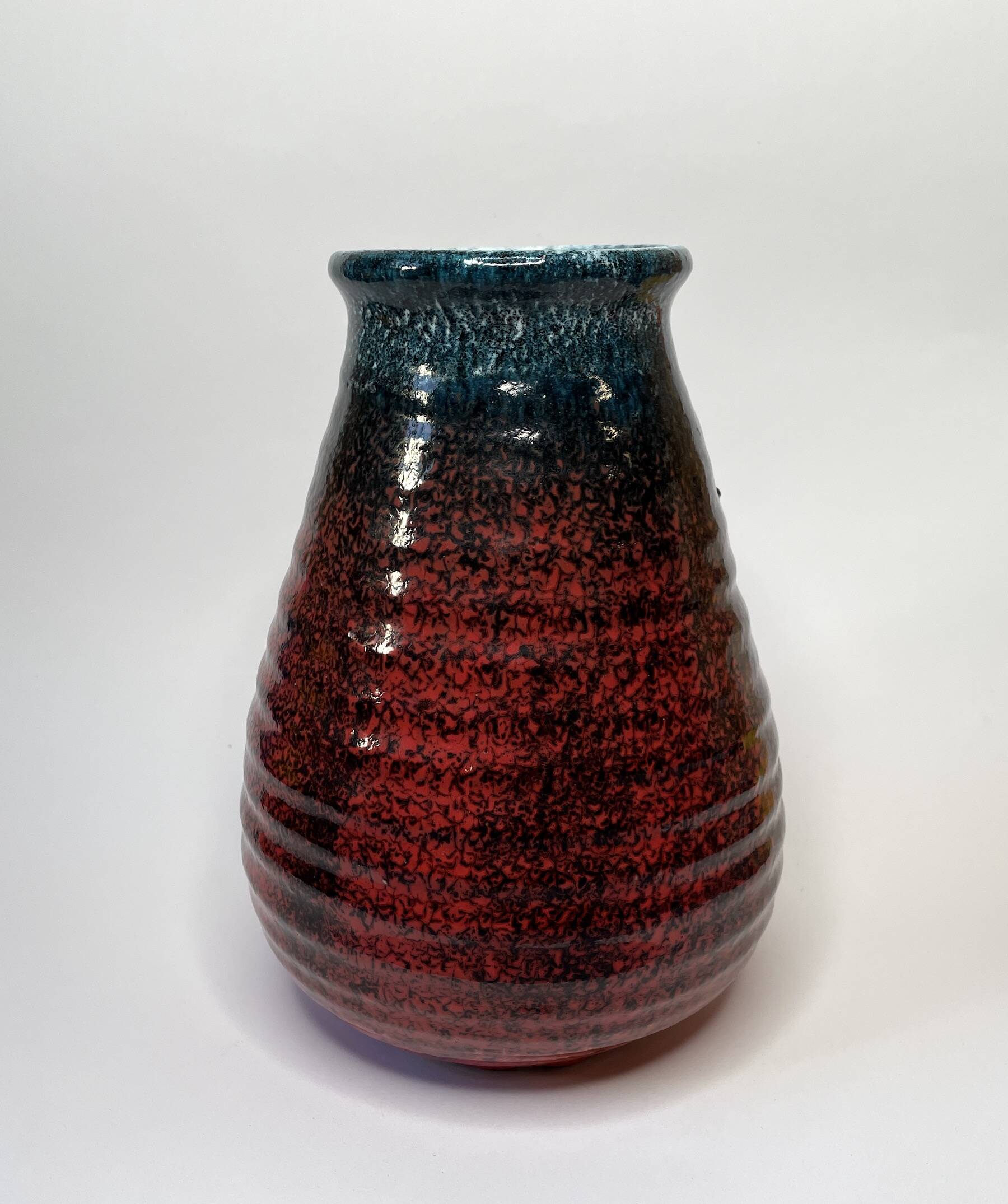 Accolay vase