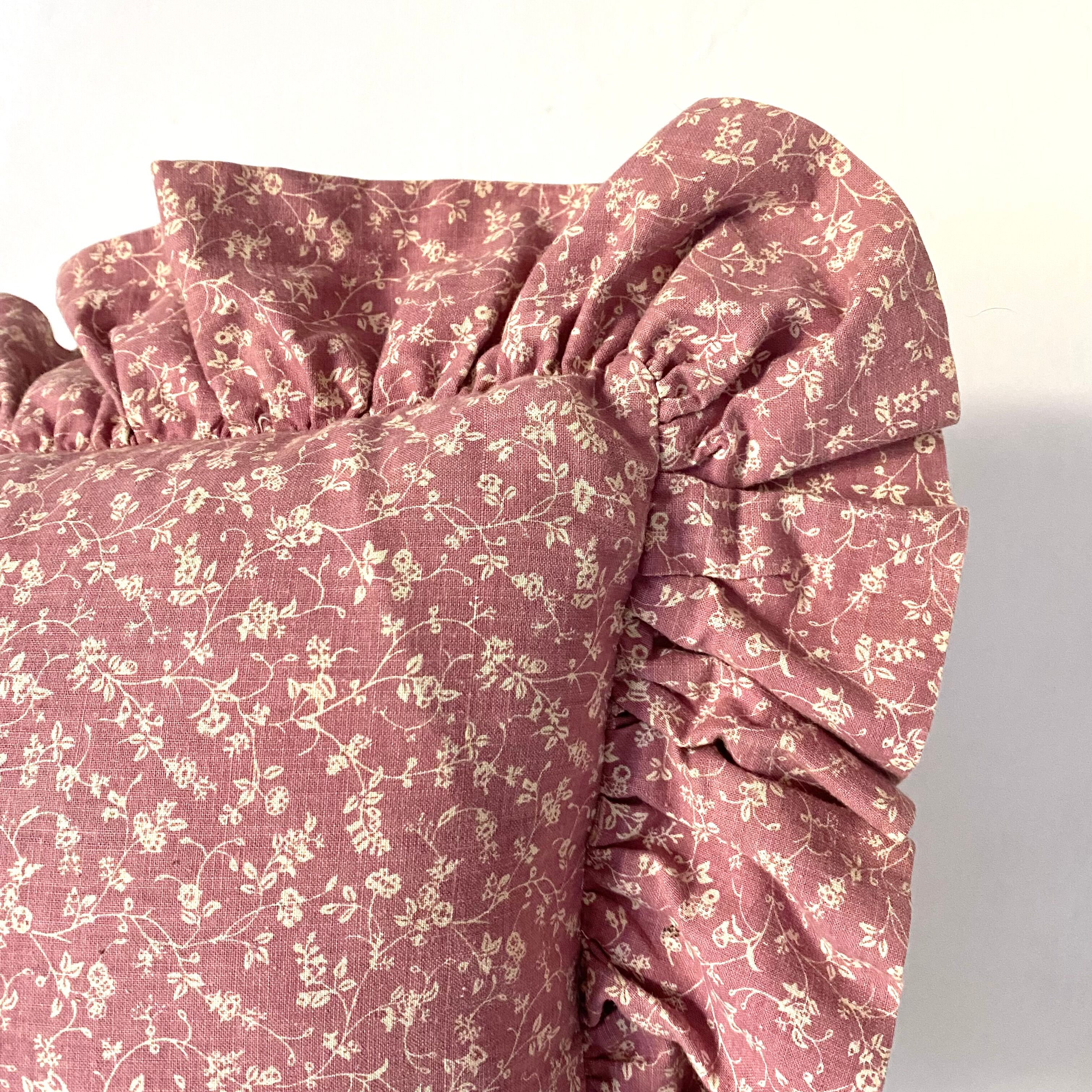 Vintage flying cushions