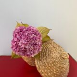 Artisanal basket made of natural fibers