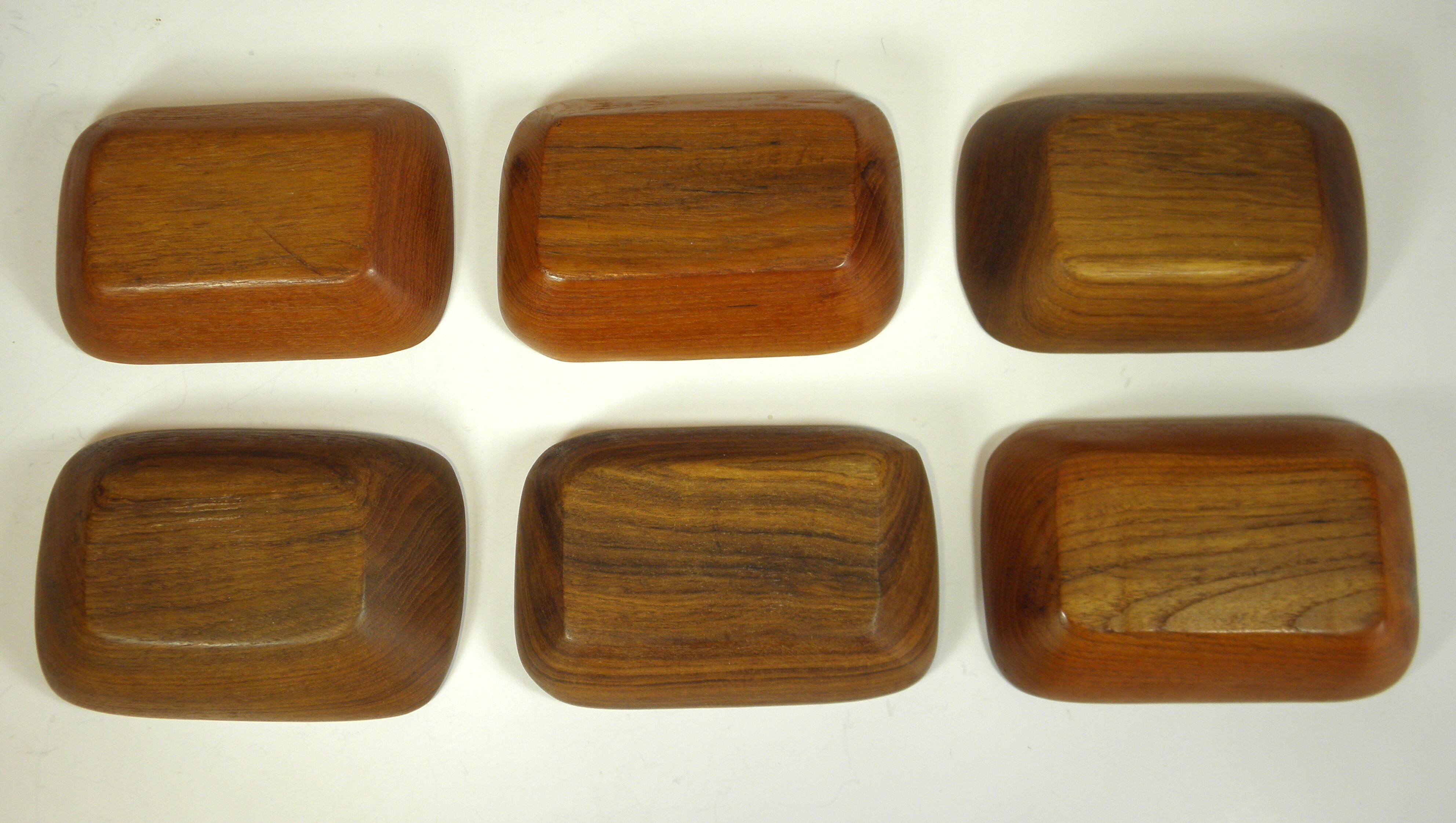 Set of 6 teak bowls 15 x 10