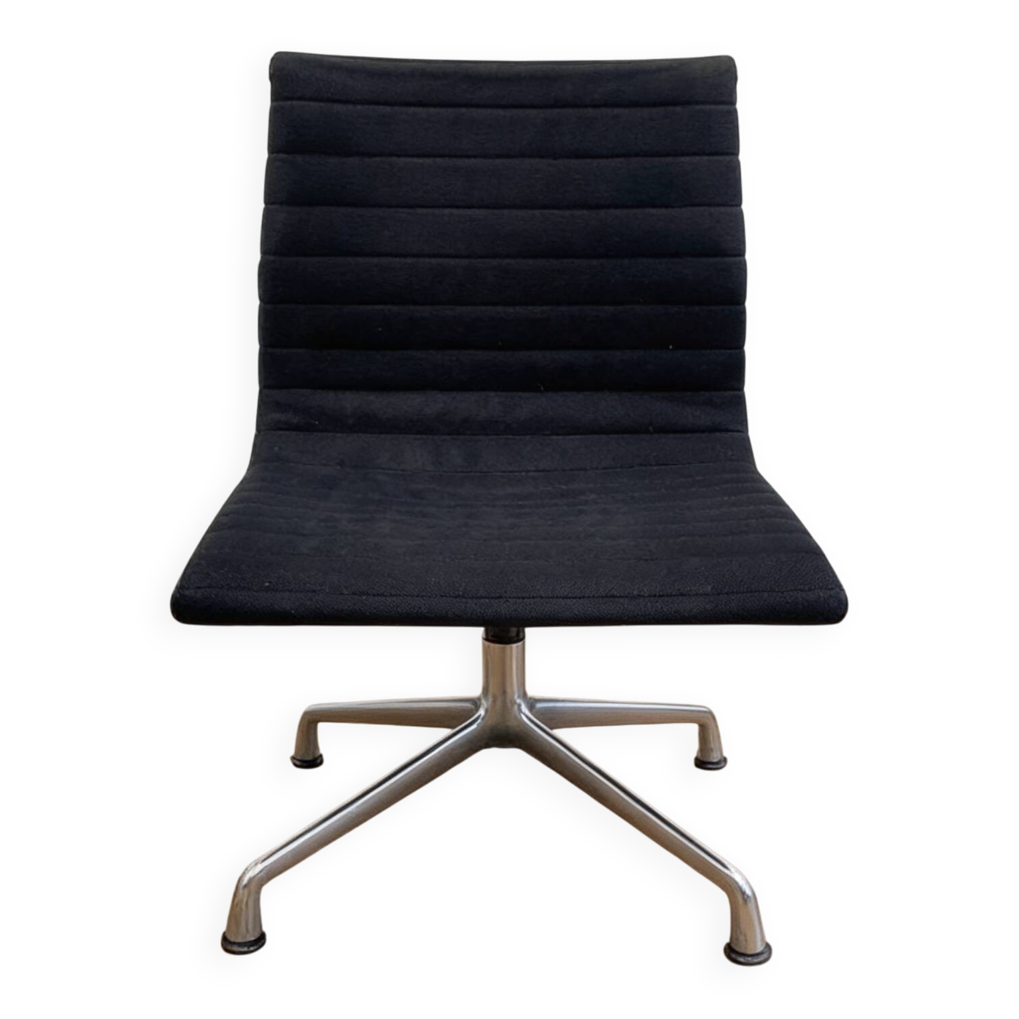 EA106 office chair, Eames