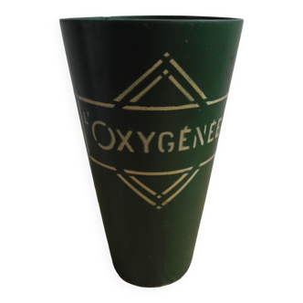 Oxygenated absinthe advertising cup