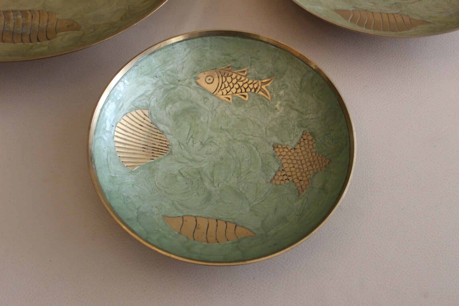 Lot of 3 vintage dishes in golden metal shell fishshells