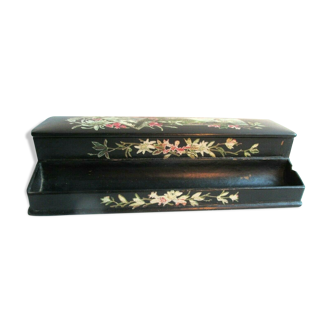 Napoleon III ink, blackened chewed cardboard as plumier, 2 glasses and 1 case