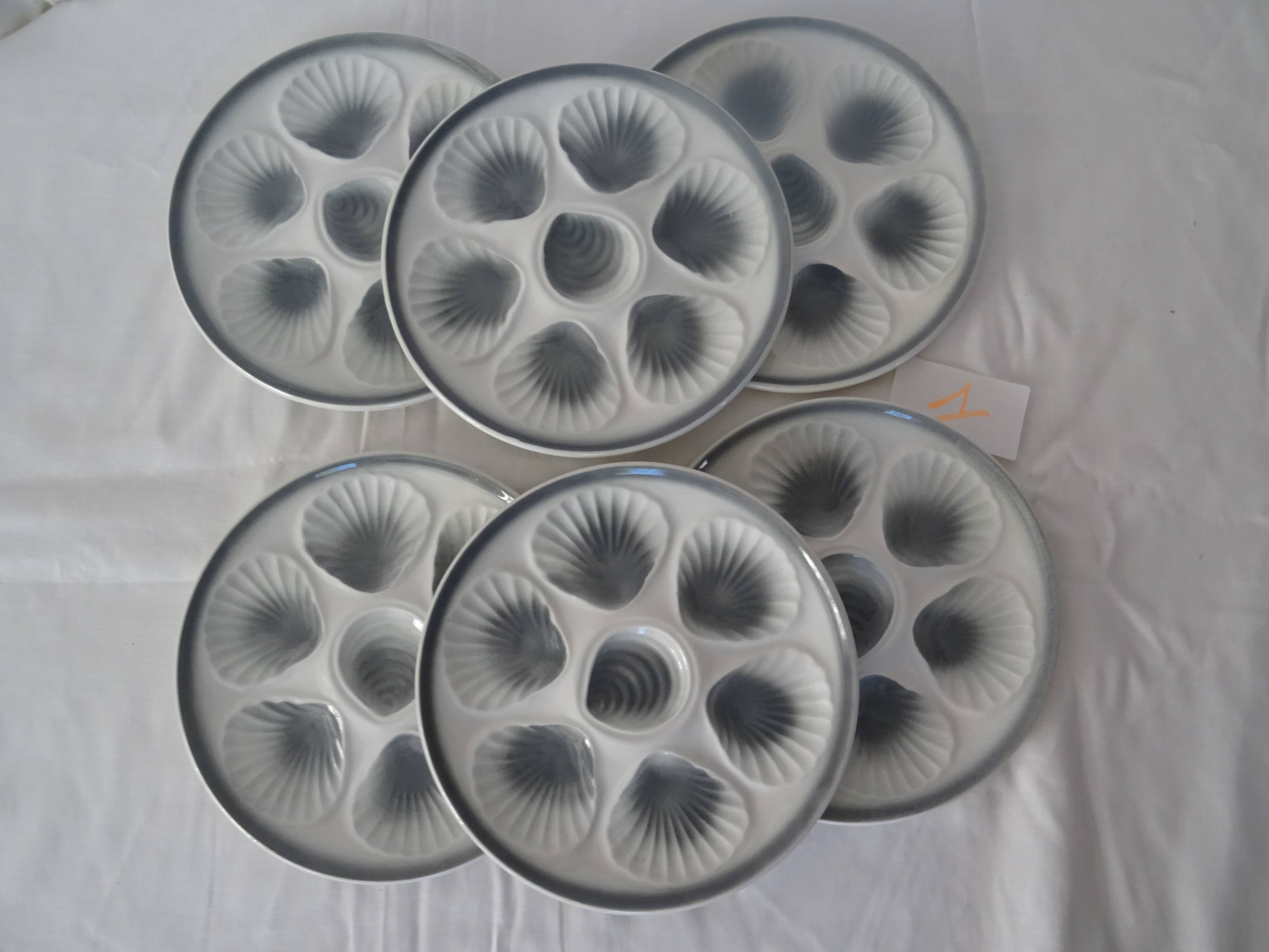6 Plates oysters mills wolves 430112 shade of gray faience L1