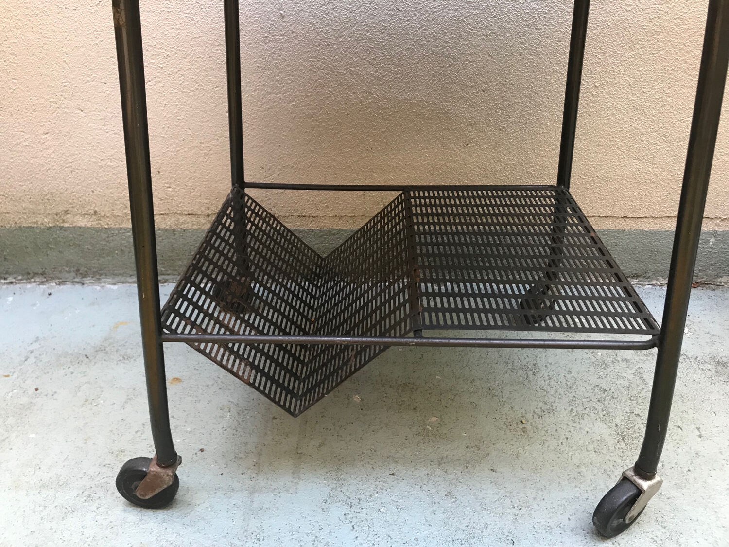 Vintage side table / serving trolley on wheels, signed Tubauto Levalloi