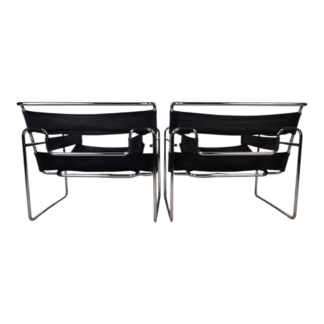 Pair of "Wassily" armchairs _ Vintage Edition