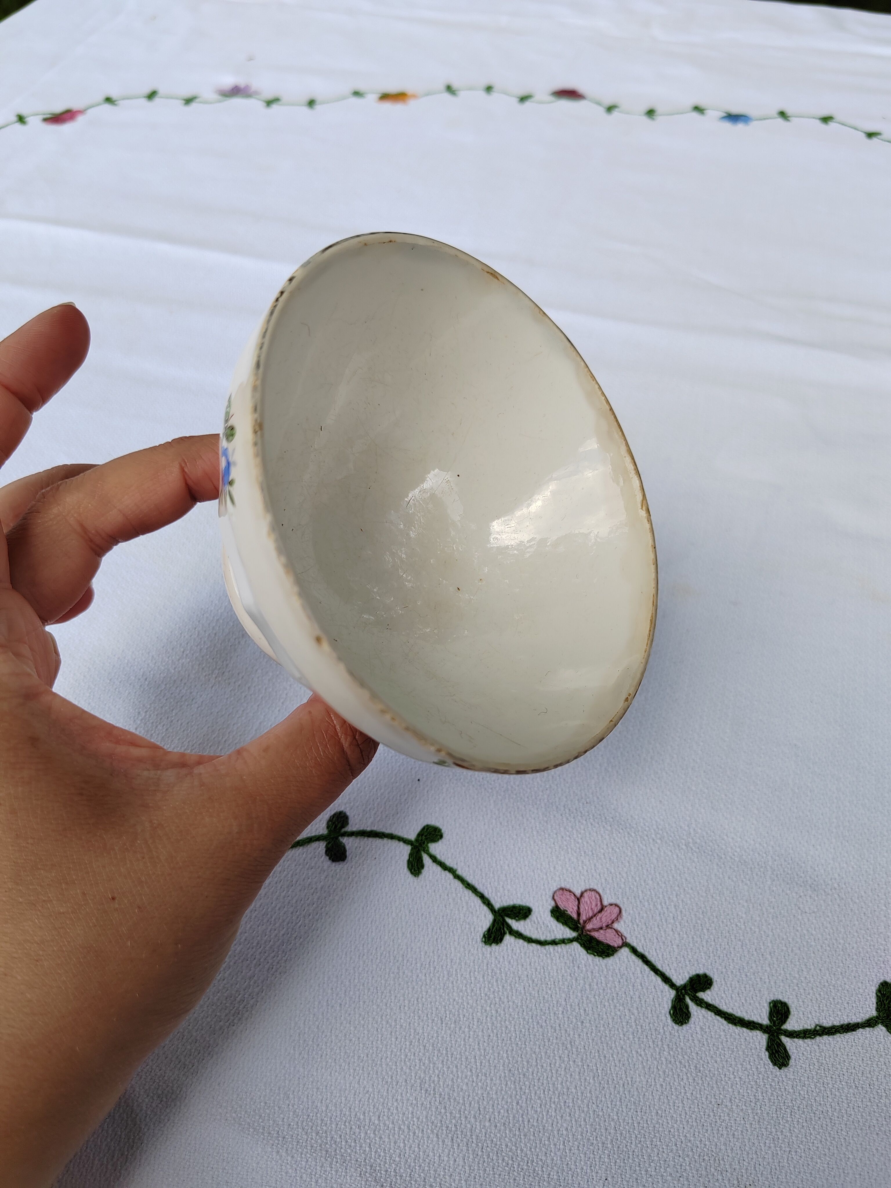 Bowl on pedestal Digoin