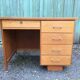 Bureau vintage en chêne à 5 tiroirs