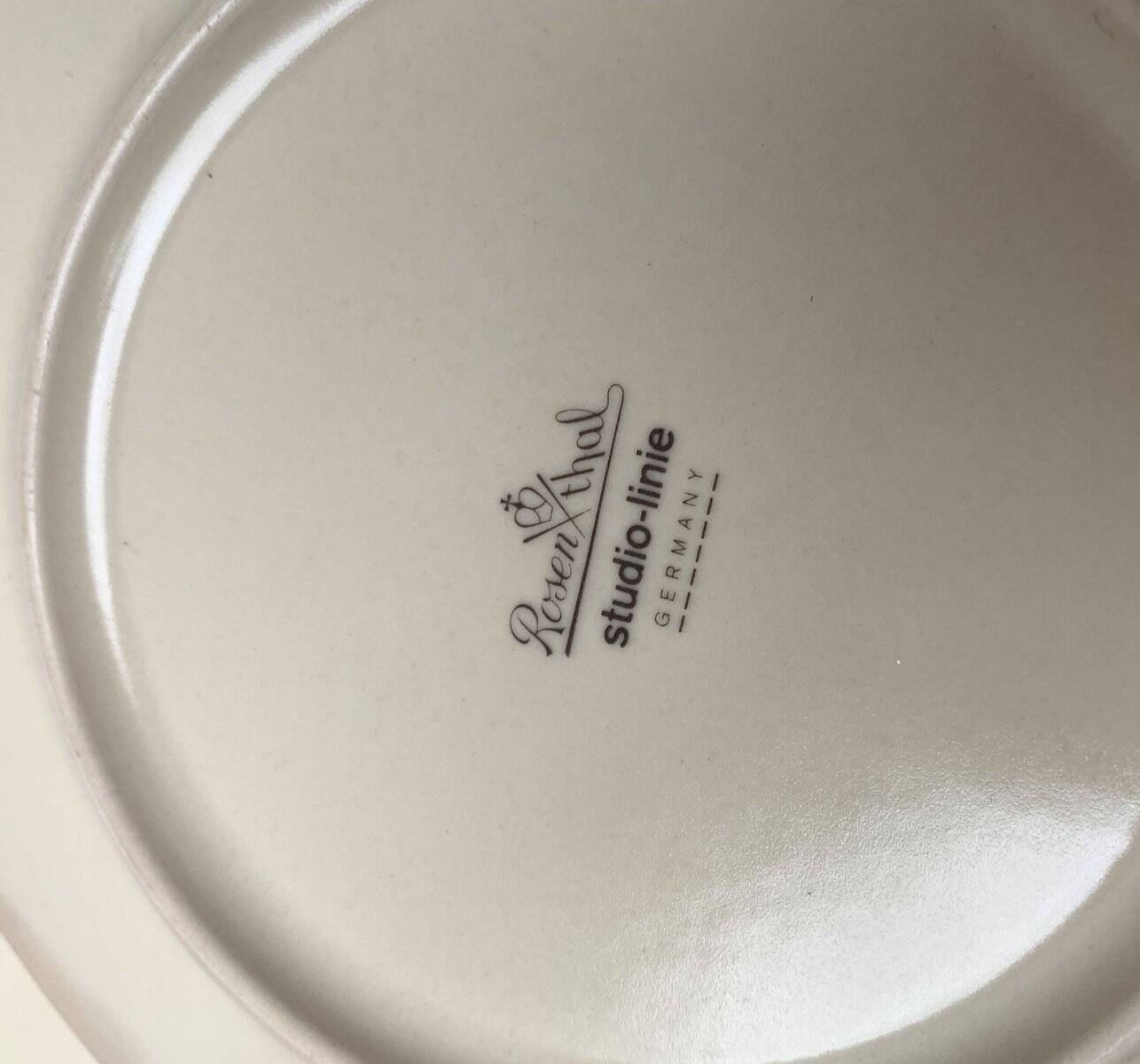 Postmodern Flash One Series coffee service, plates, cups, saucers by Dorothy Hafner for Rosenthal, 1980s, Set of 6