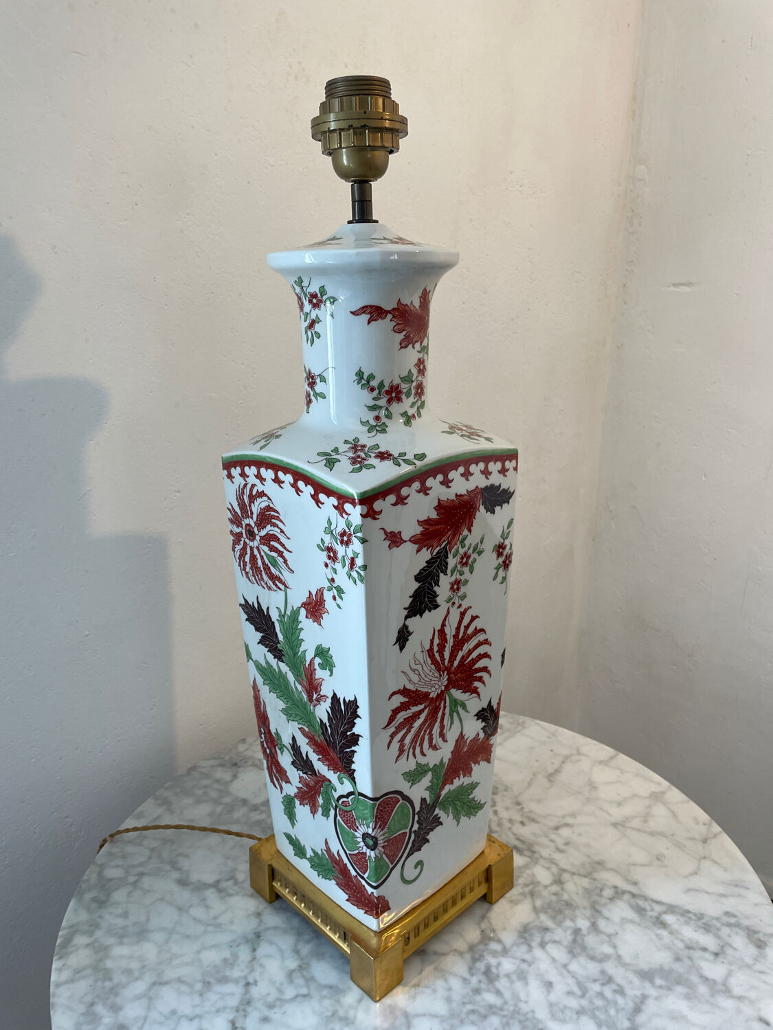 Vintage porcelain lamp Hollywood Regency