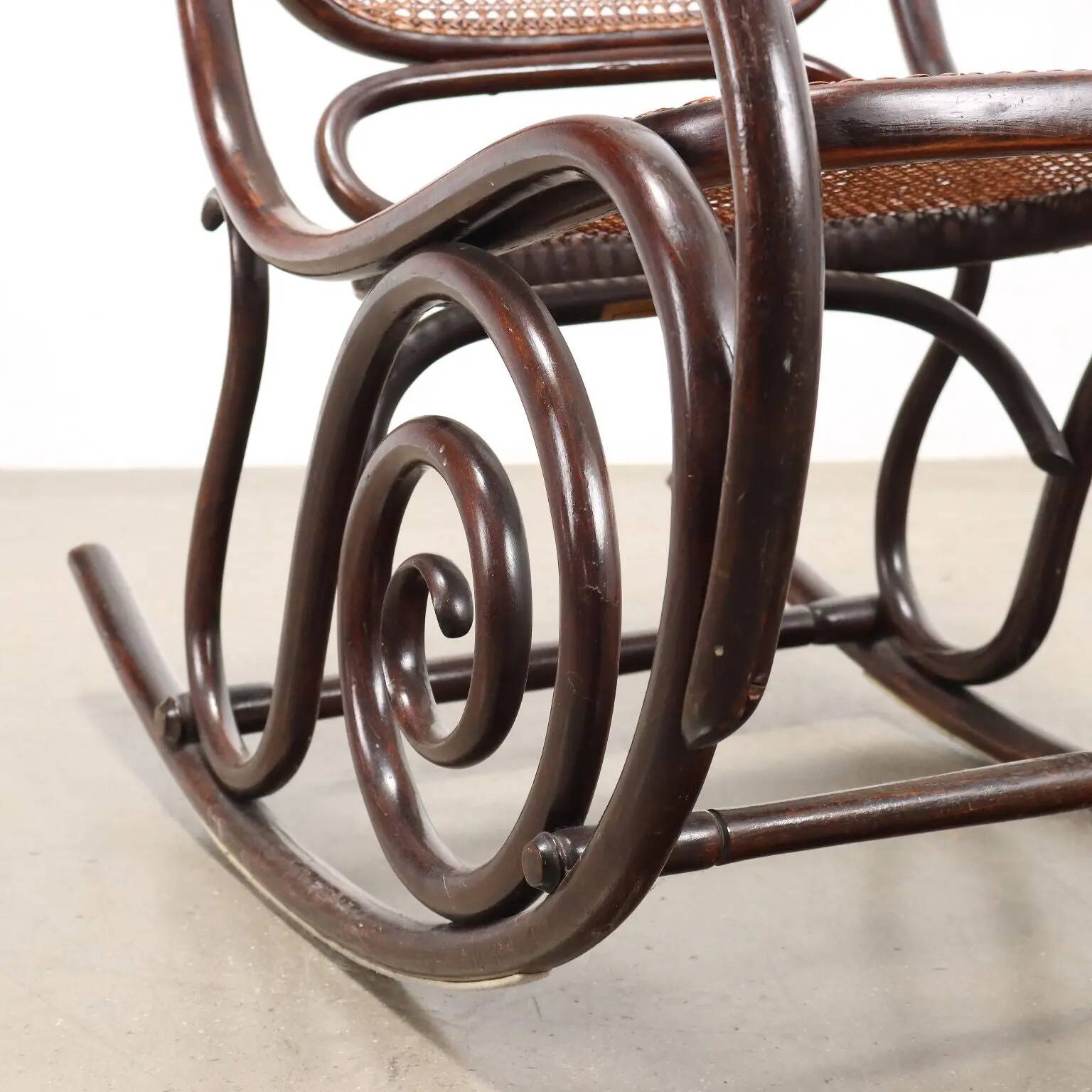 Antique rocking chair in Thonet Art Nouveau style, Austria, 20th century.