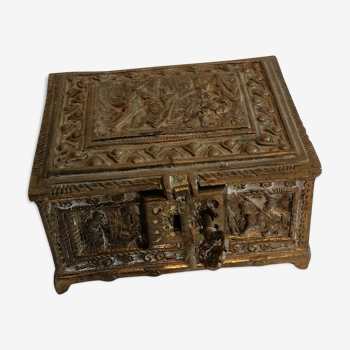 Old bronze jewelry box of nineteenth century high period.