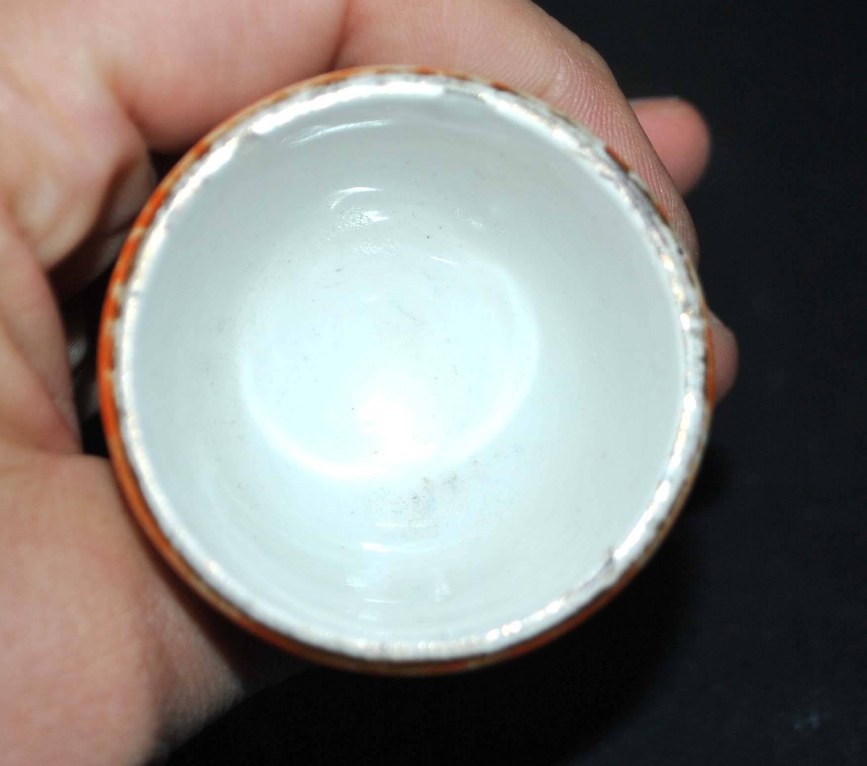 Vintage red egg cup with white polka dots in Sarreguemines earthenware H6.5cm