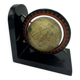 Globe map bookend