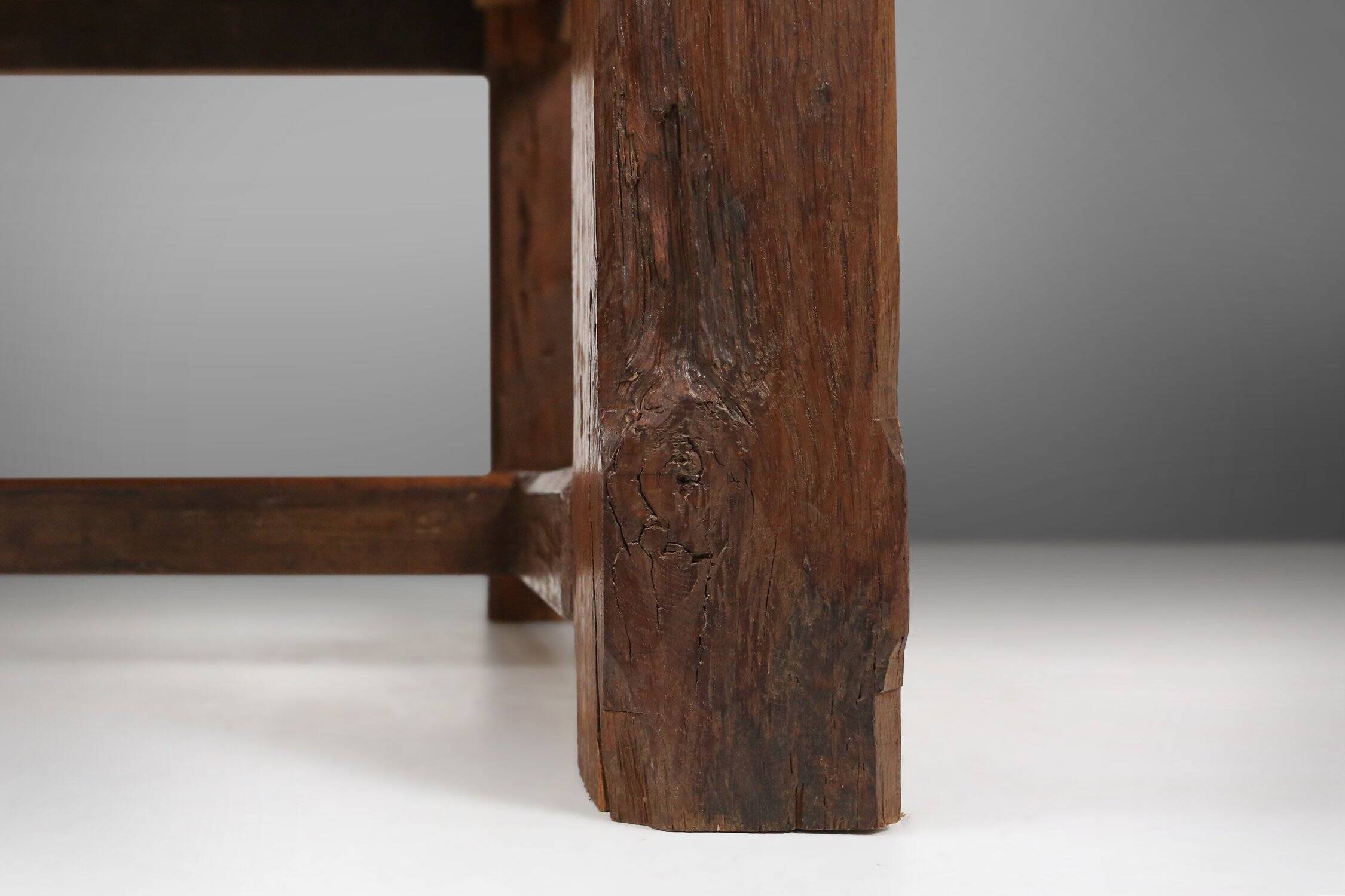 Table, console espagnole antique en chêne sculpté, XVIIIe siècle